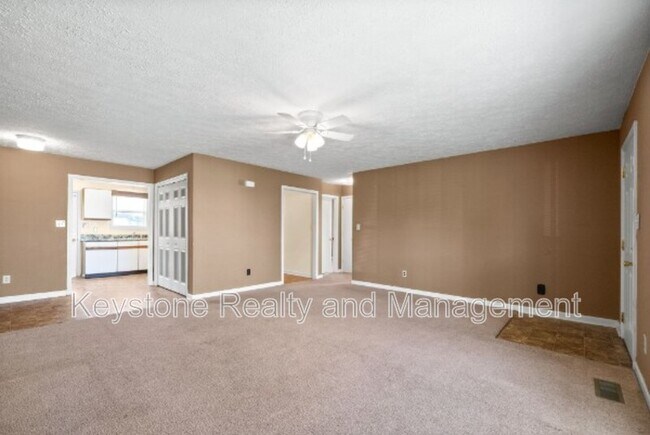 Foto del edificio - 306-907 Thompsonville Lane