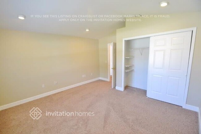 Foto del edificio - 3236 Forestbrook Dr N