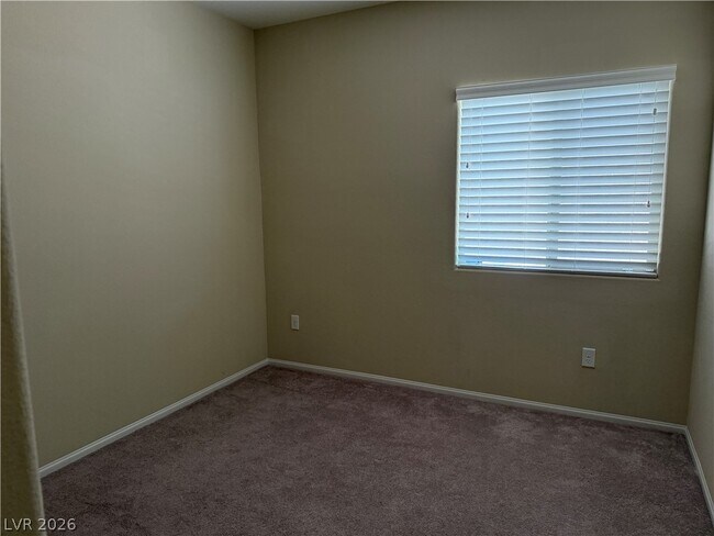 Foto del edificio - 6721 Chambers Lake Ct