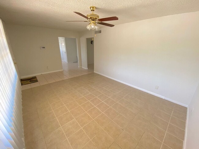 Foto del edificio - East El Paso 3 bed Refrig A/C