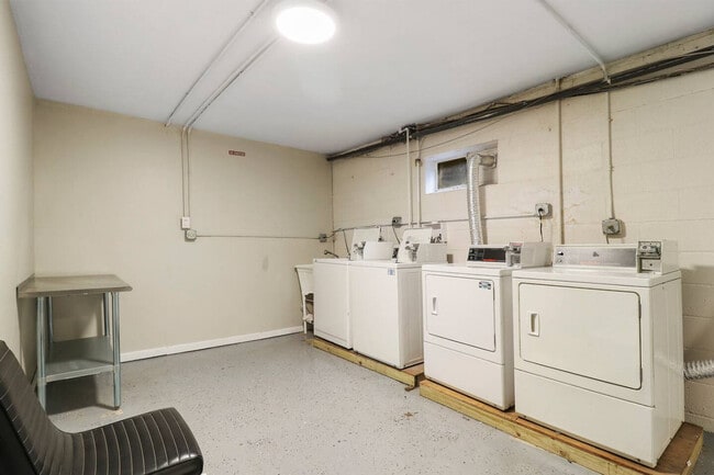 Foto del edificio - 1009 Front St