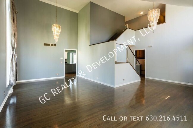 Foto del edificio - 810 Clarendon Ln