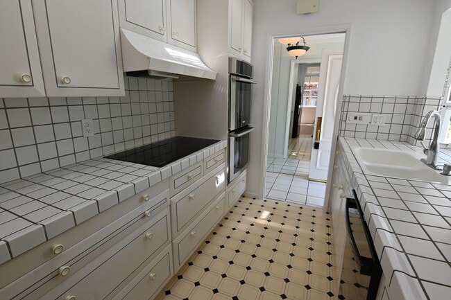Building Photo - West SJ Beauty, Pool & Spa, 2 bed, 2 bath, 2 car garage single family home available soon!