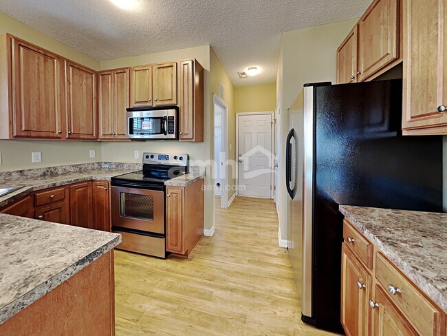 Foto del edificio - 582 Cotton Brook Dr