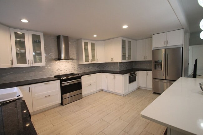 Building Photo - Exclusively Offered By Muse Realty, LLC