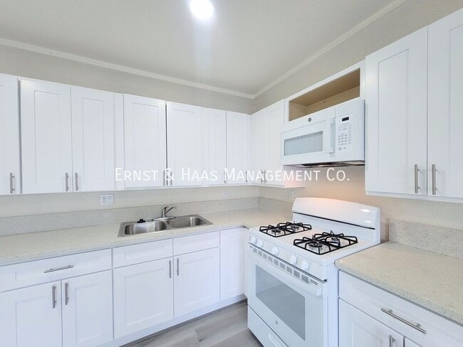 Foto del edificio - 3311 D Platt Ave