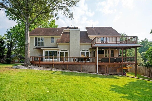 Building Photo - 2917 Ashebrooke Dr NE