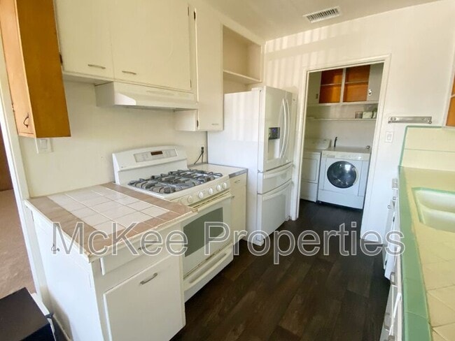 Foto del edificio - 8709 Elden St