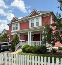Building Photo - 422 Cranberry Ln