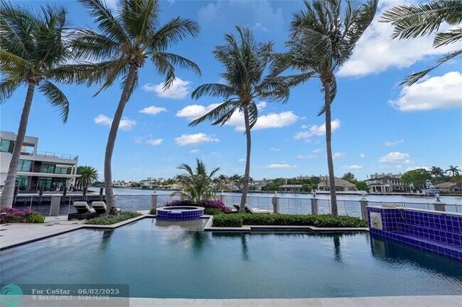 Foto del edificio - 3311 NE 57th Ct