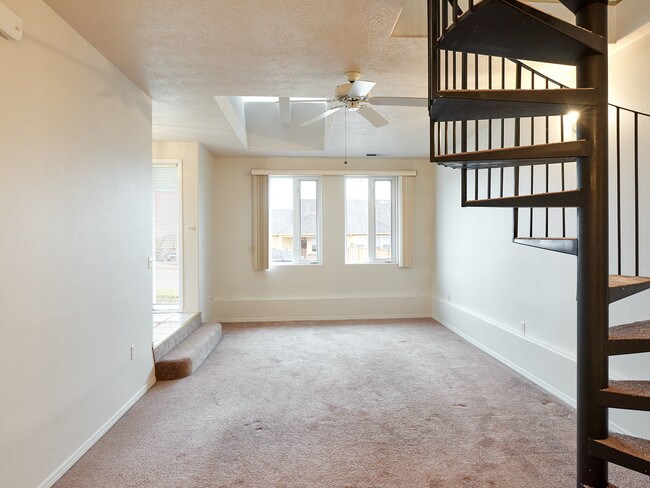 Foto del edificio - 653 NE Polk Station Rd