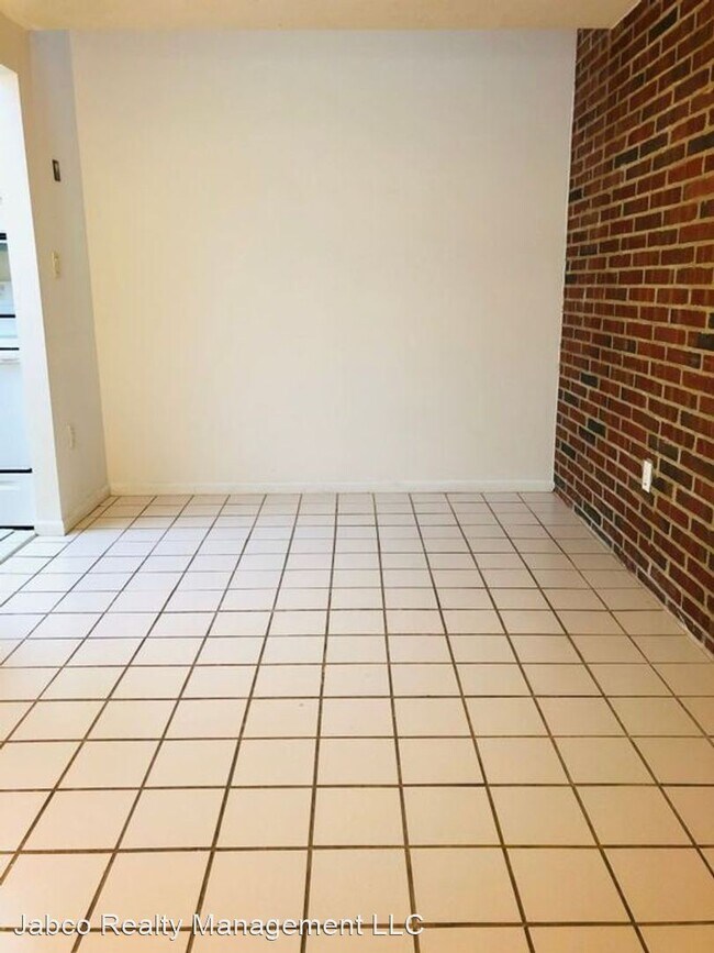 Building Photo - 2 br, 2 bath House - 803-2 Stratford Drive