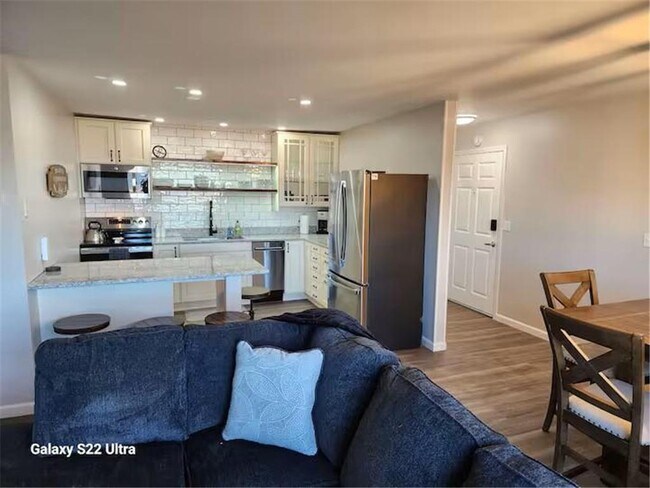 Foto del edificio - 114 Lake Ave S