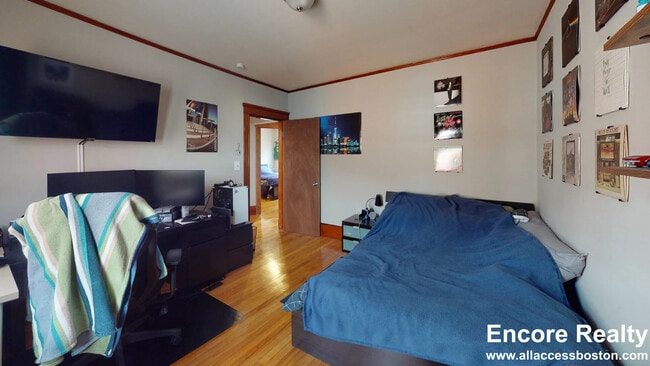 Building Photo - 60-62 Pinkert St