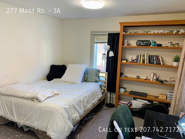 Foto del edificio - 277 Mast Rd