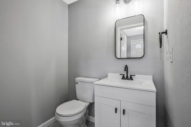 Building Photo - 8058 Steeple Chase Ct