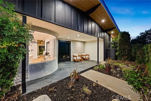 Building Photo - 18839 La Amistad Pl