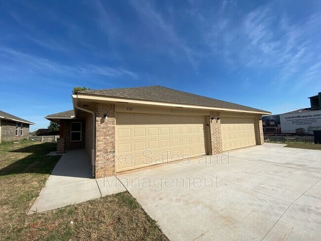 Foto del edificio - 727 SW 13th St