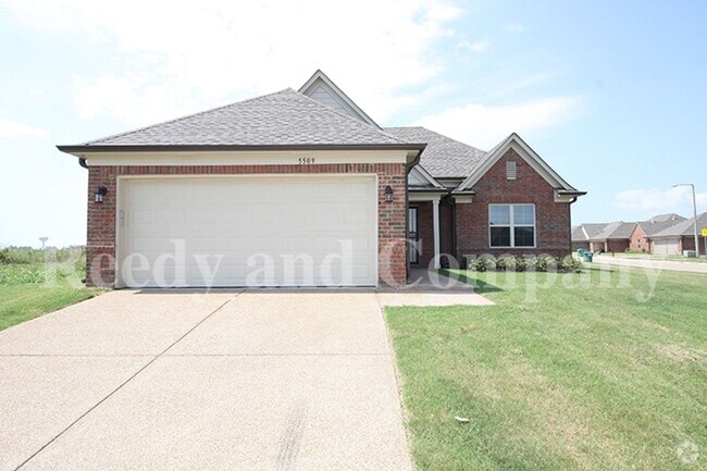 Building Photo - 5509 Kaitlyn Dr E