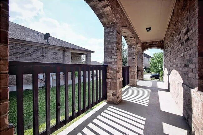 Foto del edificio - 2204 Old Sterling Rd