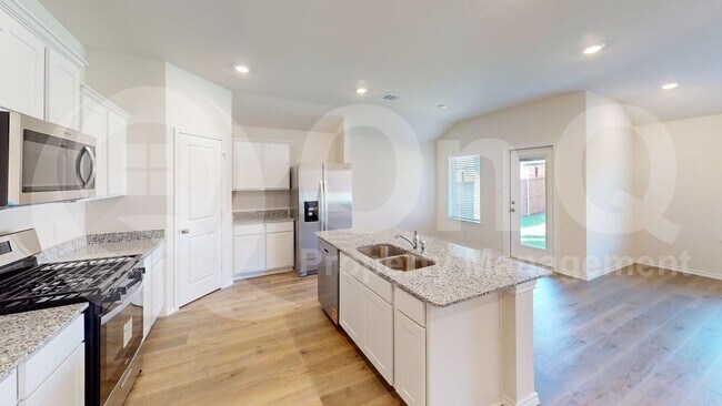 Foto del edificio - 4000 Turquoise Ave