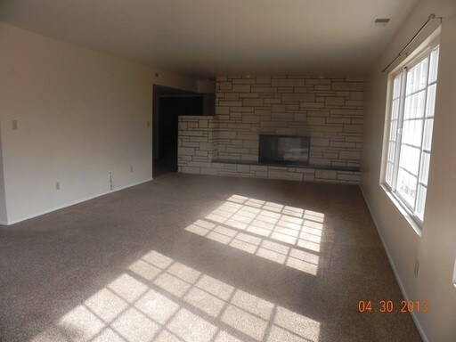 Foto del edificio - 7960 Eastridge Dr