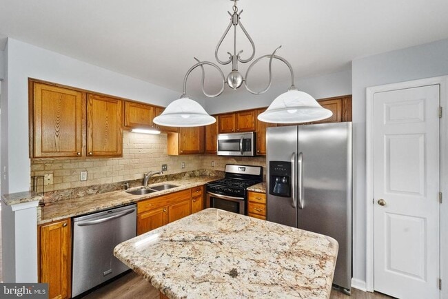 Foto del edificio - 15743 Viewpoint Cir