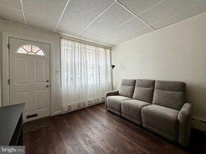 Building Photo - 846 Sears St