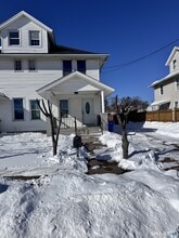 Building Photo - 64 Marne St