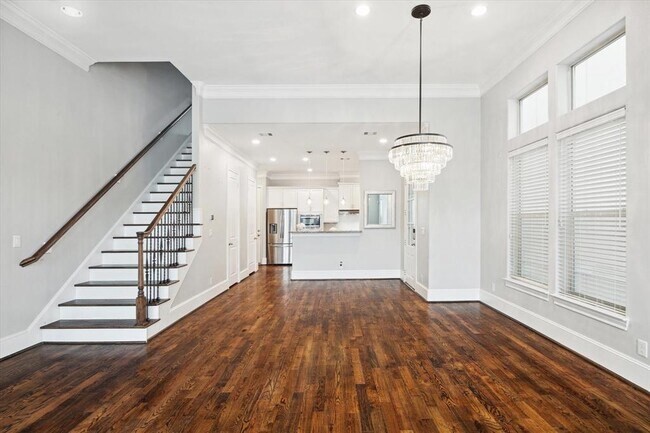 Foto del edificio - 1203 W 25th St
