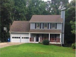 Building Photo - 1011 Forest Park Ln