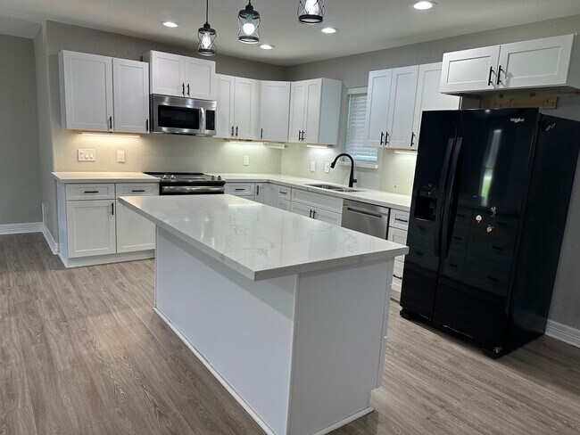 Foto del edificio - 625 Elm St