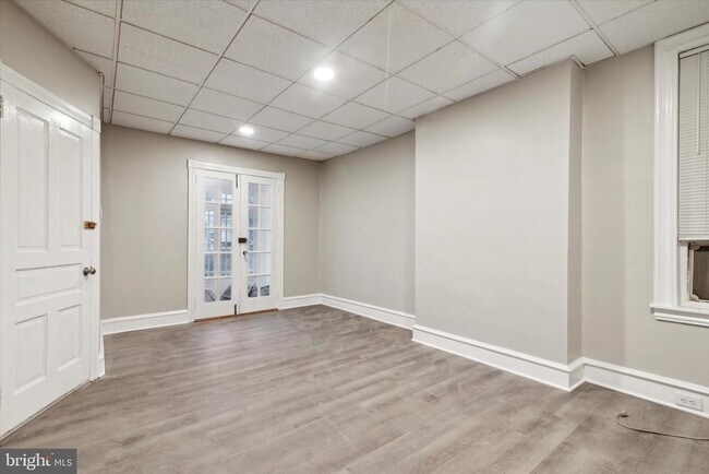 Building Photo - 205 W Mt Pleasant Ave