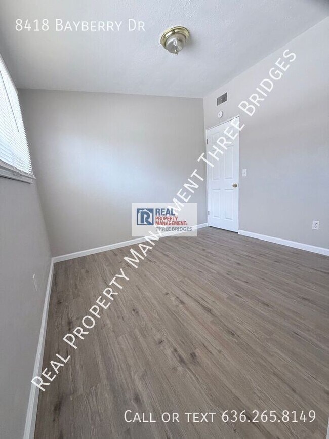 Foto del edificio - 8418 Bayberry Dr