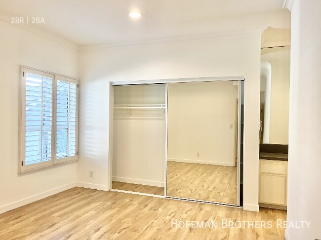 Building Photo - 1031 N. Crescent Heights Blvd. West Hollyw...
