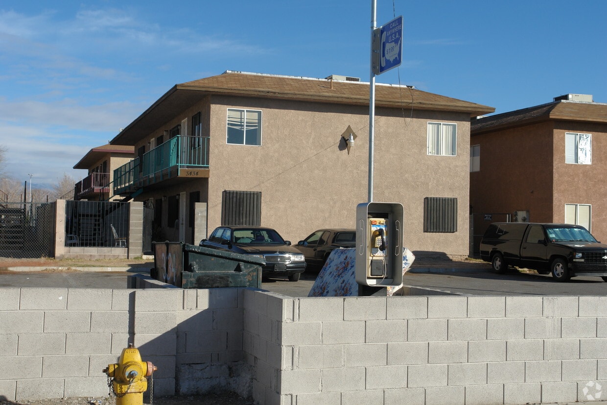 Primary Photo - 3434 Aristos Ave