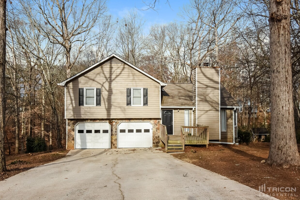 Primary Photo - 151 Chantilly Ln