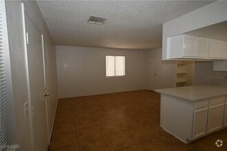 Building Photo - 302 Eastminister Ct