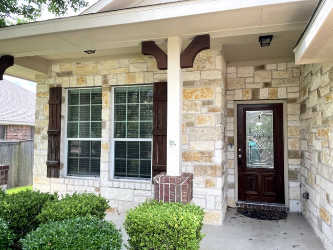 Building Photo - 4235 Fairmeadow Dr
