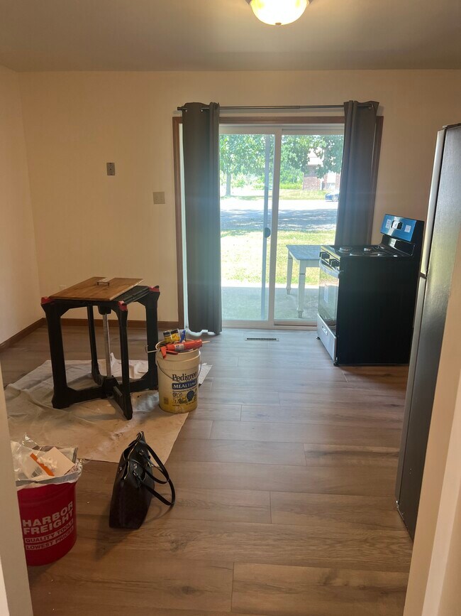 Kitchen. New flooring. Still installing new appliances - 2569 Parkview St