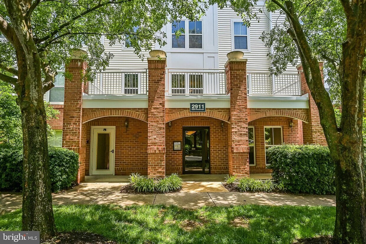 2911 Deer Hollow Way Unit 219, Fairfax, VA 22031 Condo for Rent in Fairfax, VA