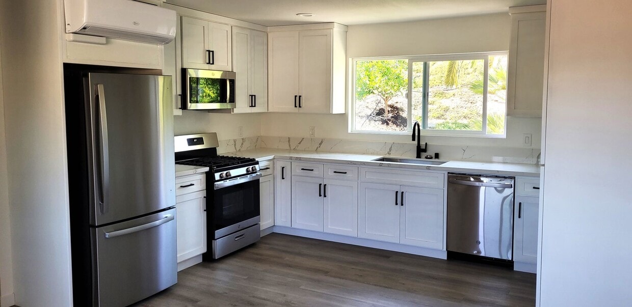 Primary Photo - Charming Scripps Ranch casita