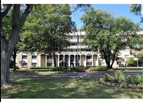 Building Photo - 3400 Wooster Rd