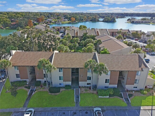 Foto del edificio - 598 Orange Dr