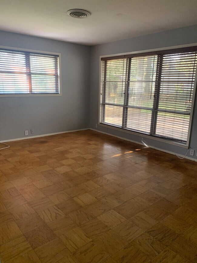 Foto del edificio - 8324 Argosy Ct