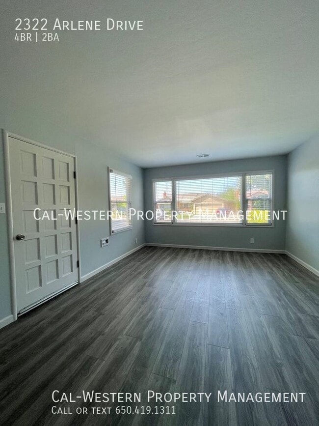 Building Photo - 2322 Arlene Dr