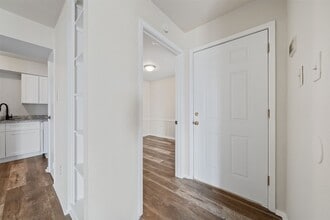 Building Photo - 18519 Egret Bay Blvd