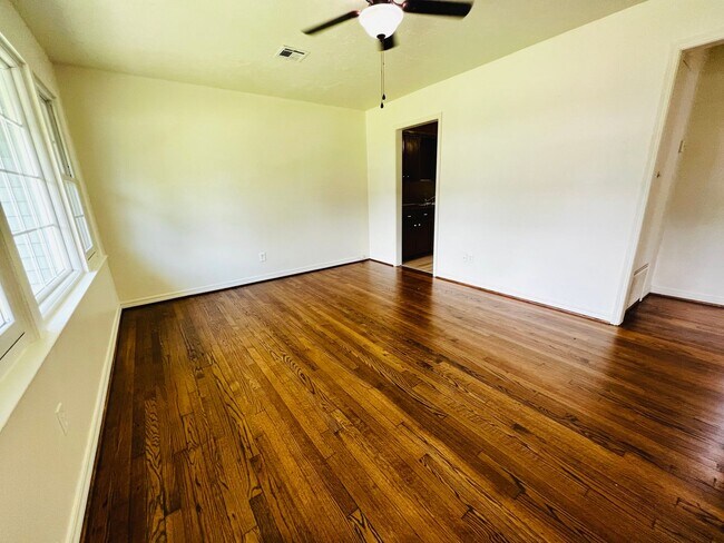 Photo - Cute 2BD 1BA Bungalow in Midwest City!!! House