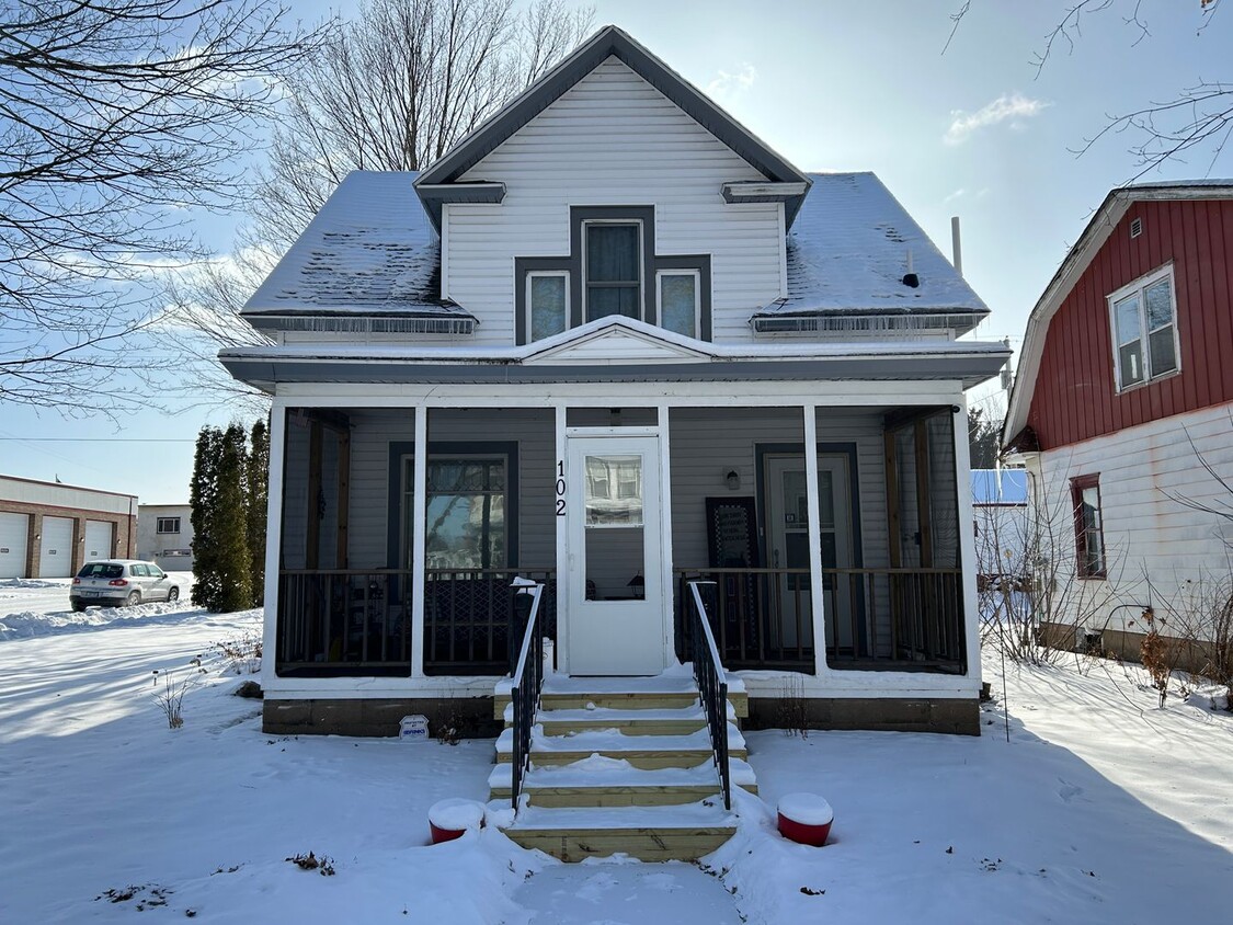 102 2nd St NW, Crosby, MN 56441 House Rental in Crosby, MN