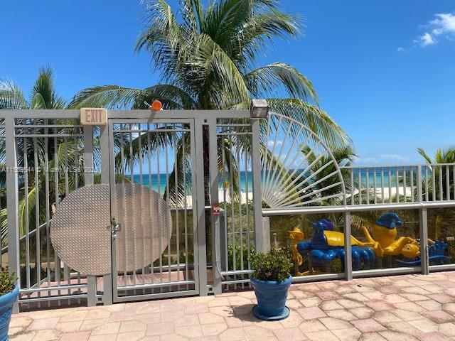 Foto del edificio - 6039 Collins Ave